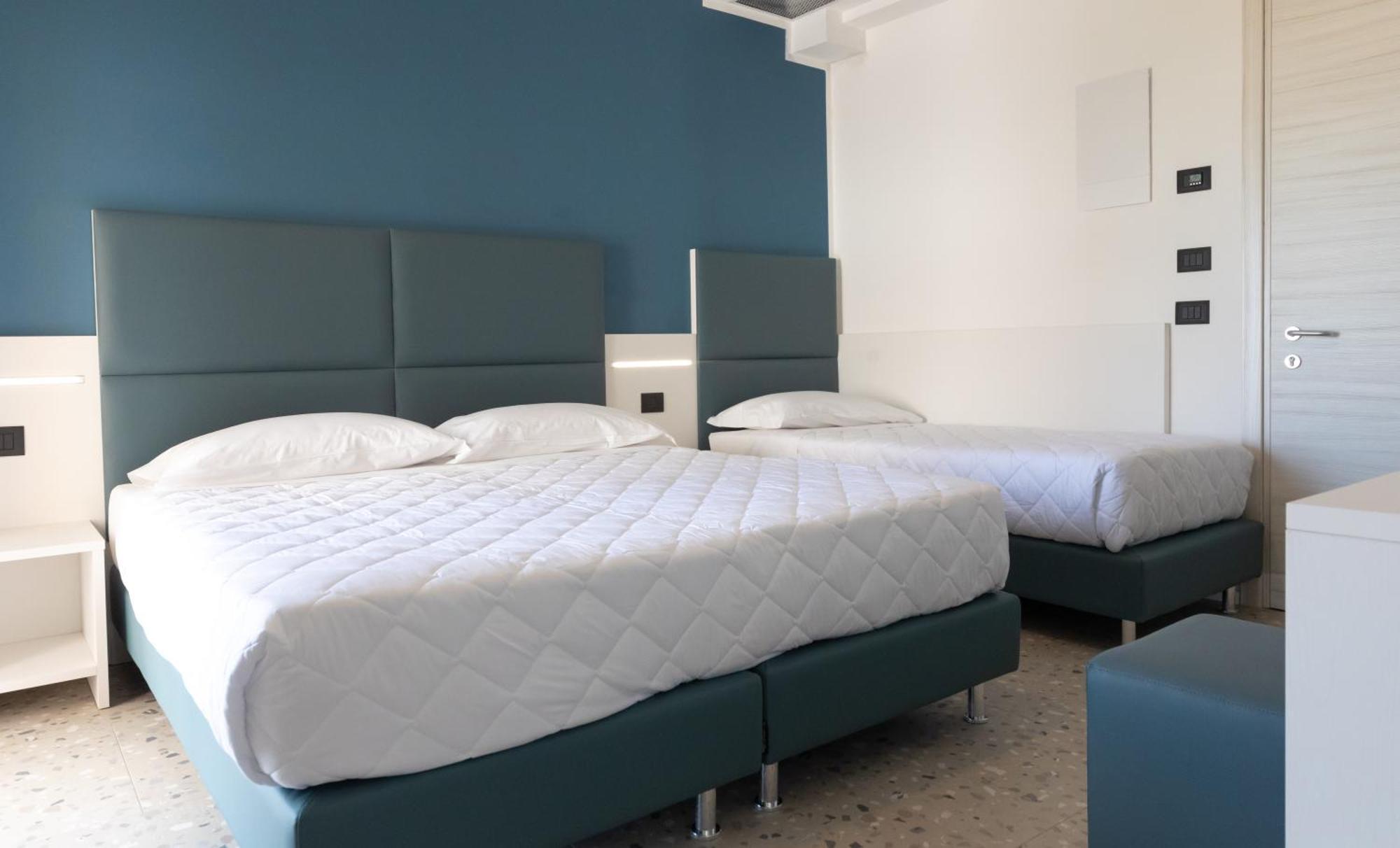 Hotel Delaville Frontemare Лидо ди Йезоло Екстериор снимка
